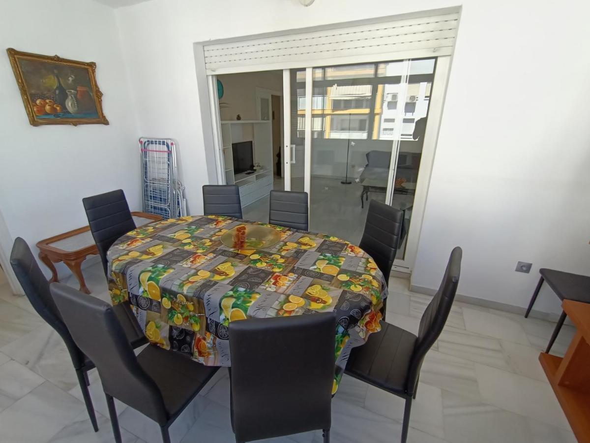 Suites Center Recinto Ferial Fuengirola Ngoại thất bức ảnh
